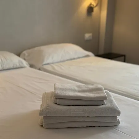 Hotel Bed And Breakfast Benidorm מלון