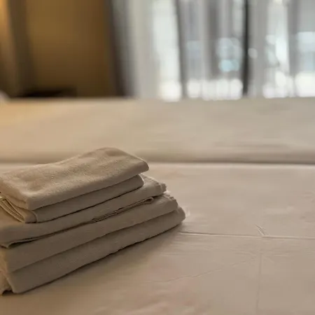 מלון Hotel Bed And Breakfast Benidorm