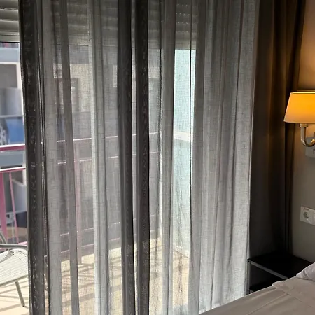 Hotel Bed And Breakfast Benidorm מלון 2*